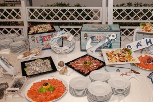 <strong>antipasti<span>sfiziosi</span></strong><i>→</i>