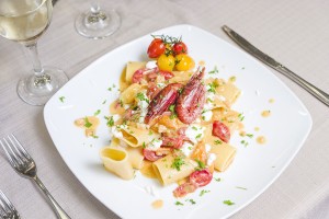 <strong>Variazioni<span>Sul tema</span></strong><i>→</i>