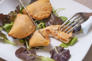 <strong>Panzerotti<span>troppo gustosi</span></strong><i>→</i>