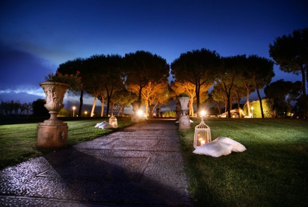 <strong>casale tea<span>emozionatevi</span></strong><i>→</i>